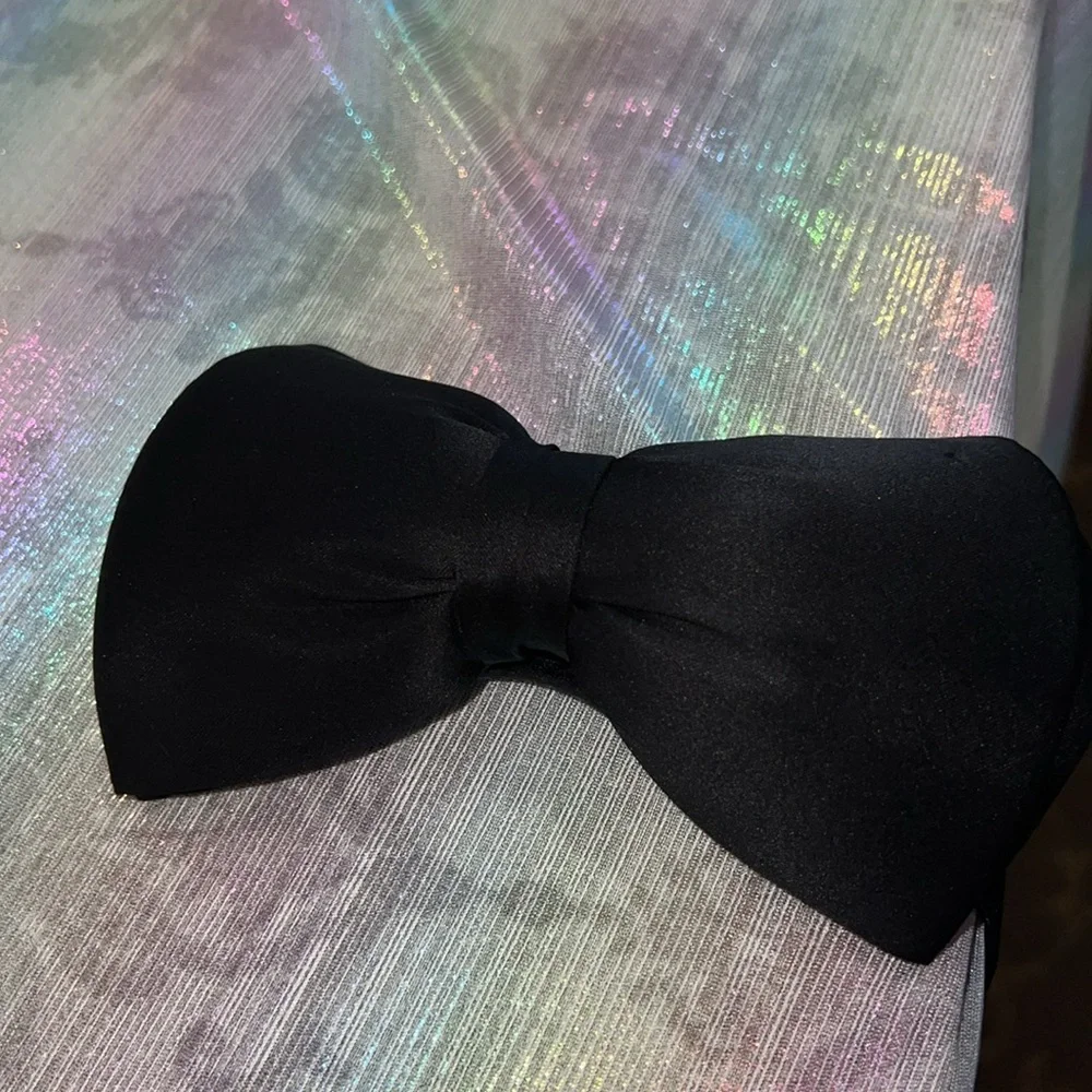 NWOT Children’s Bow tie Belt